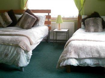 Linchens Bed And Breakfast Felbridge Extérieur photo